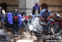 People Watching in Şanlıurfa: Purple Headscarves and Regional Dress Styles