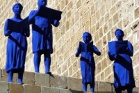 Body Language for Travel: Master Nonverbal Communication Abroad