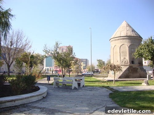 tombs of kayseri