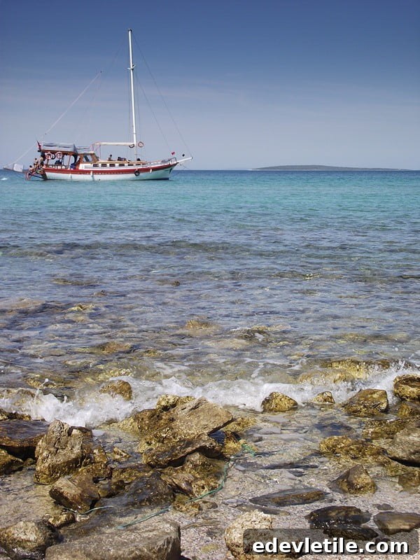 Bozbuk Beach Life