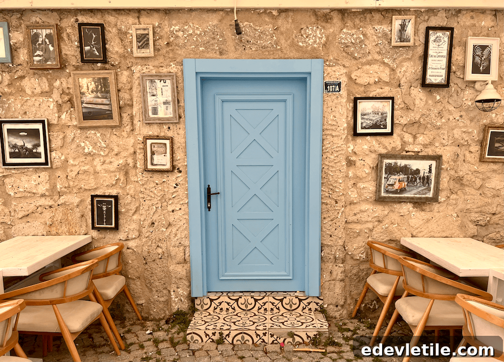 Alaçatı door