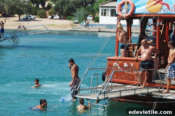 boat trips in Altinkum