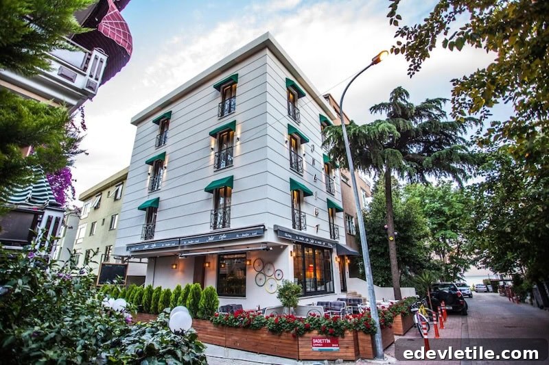 Juliet Rooms