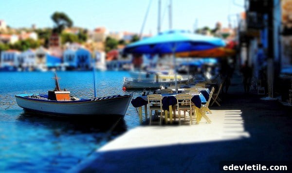 Relaxing on the harbour front