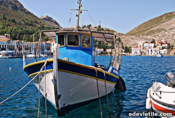 Boats of Meis