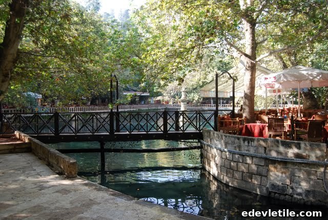 Ayni Zeliha Lake