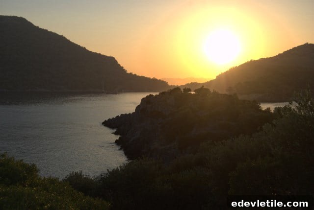 Sunset gemiler island