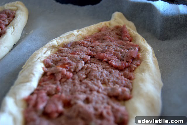 Making Turkish Pide