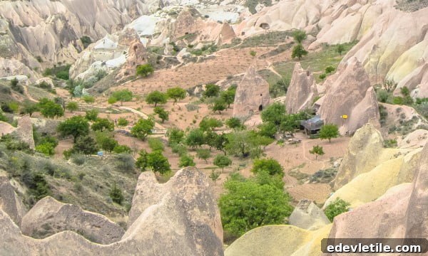 Red Valley (5)