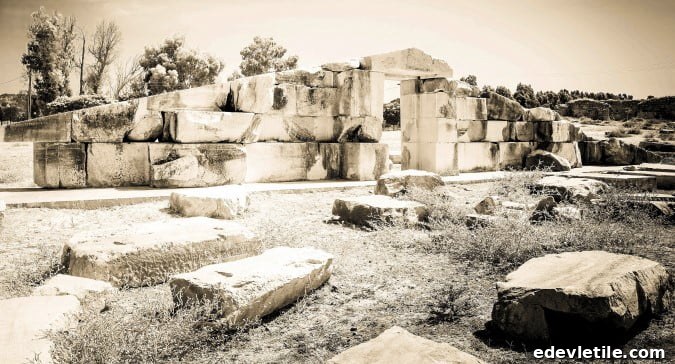 Magnesia on the Meander